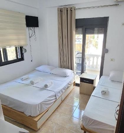 Alsi Rooms Ксамил Екстериор снимка