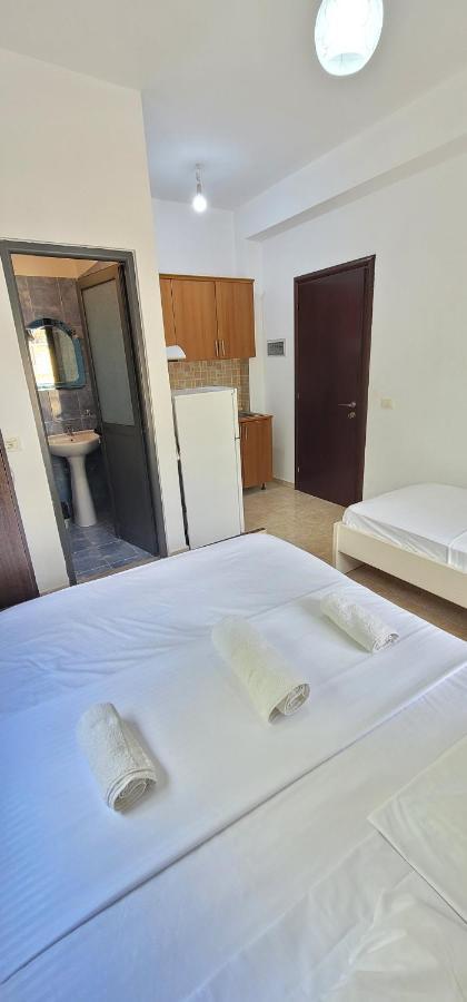 Alsi Rooms Ксамил Екстериор снимка