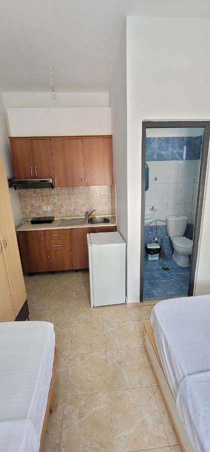 Alsi Rooms Ксамил Екстериор снимка